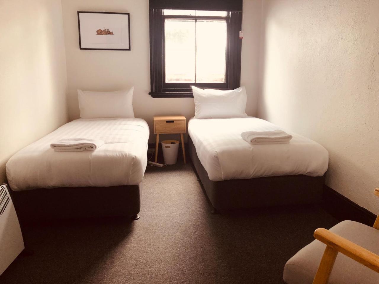 Empire Hotel Бийчуърт Екстериор снимка