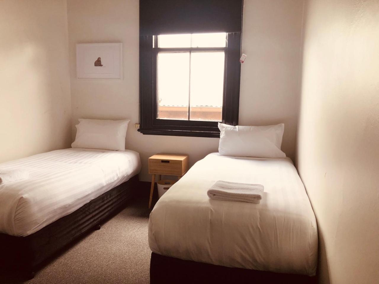 Empire Hotel Бийчуърт Екстериор снимка