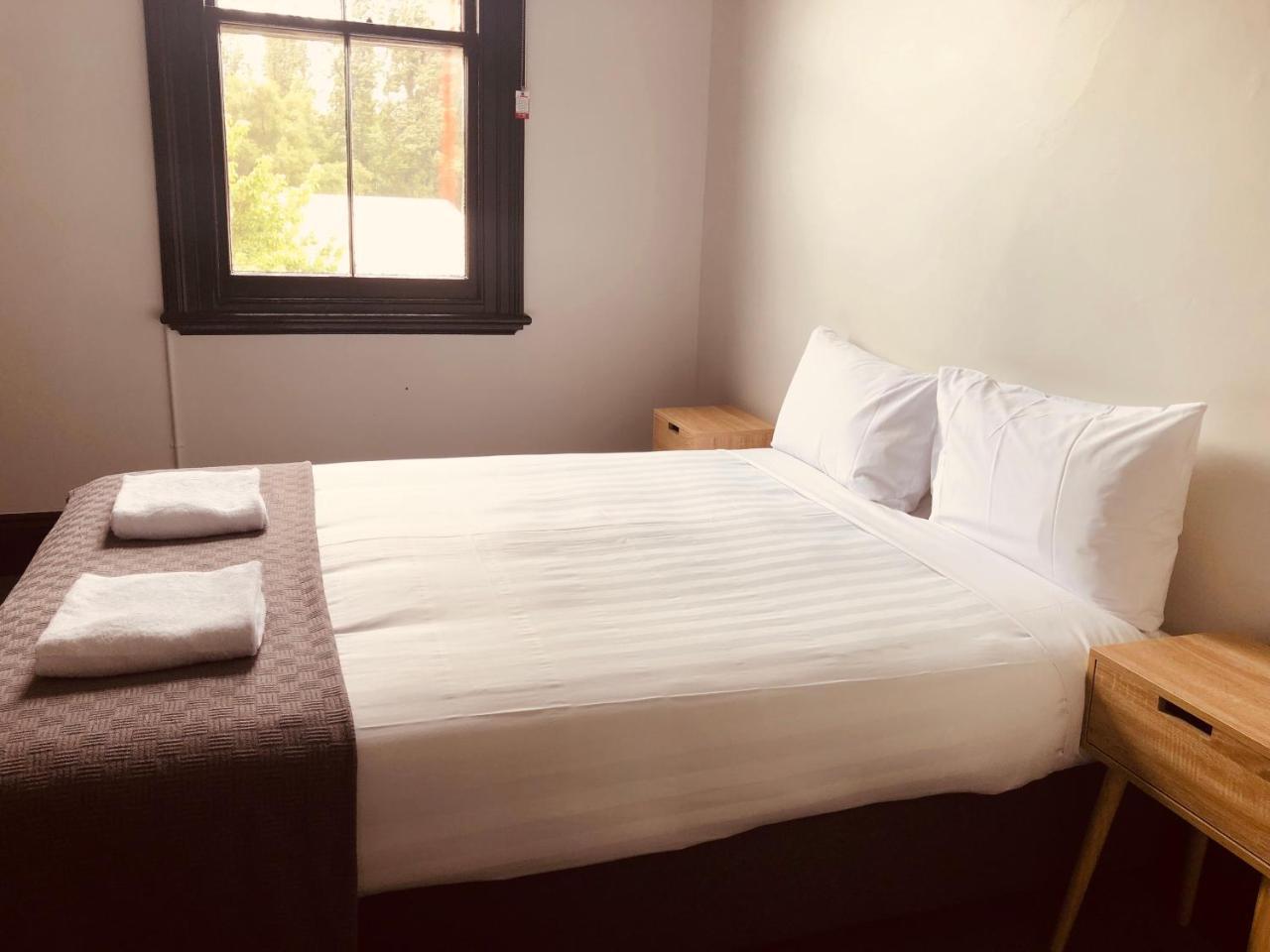 Empire Hotel Бийчуърт Екстериор снимка